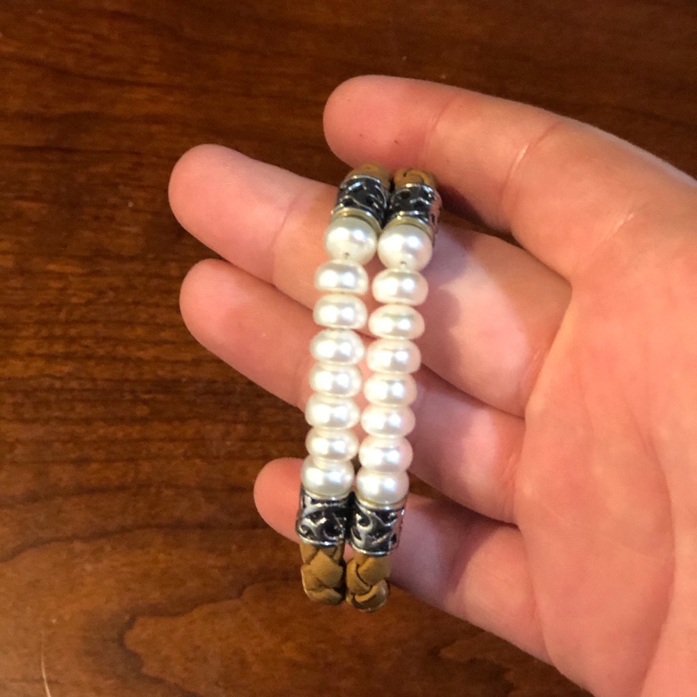Authentic leather/Pearl bracelet